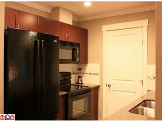 Photo 6: 205 33255 OLD YALE Road in Abbotsford: Central Abbotsford Condo for sale in "THE BRIXTON" : MLS®# F1028837