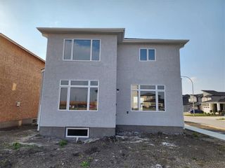 Photo 3: 9 Gottfried Point in Winnipeg: Canterbury Park Residential for sale (3M)  : MLS®# 202325252
