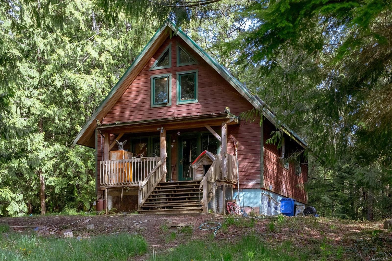 Main Photo: 1390 Shawnigan Mill Bay Rd in Shawnigan Lake: ML Shawnigan House for sale (Malahat & Area)  : MLS®# 930742