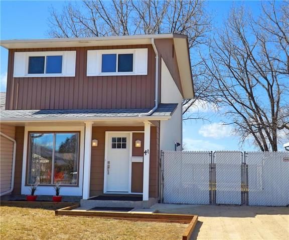 41 FOXBERRY! BRIGHT, UPDATED & WELL LOCATED!