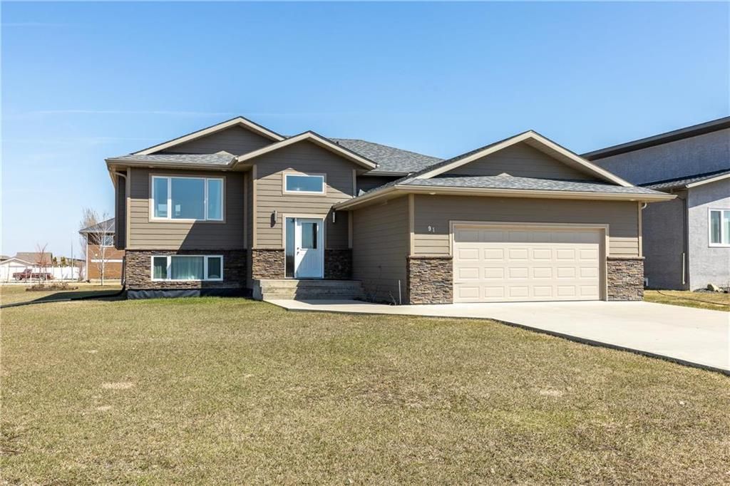 Main Photo: 91 Carleton Drive in Steinbach: Clearspring Greens Residential for sale (R16)  : MLS®# 202209653