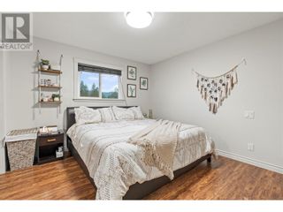 Photo 14: 1718 Grandview Avenue in Lumby: House for sale : MLS®# 10308360