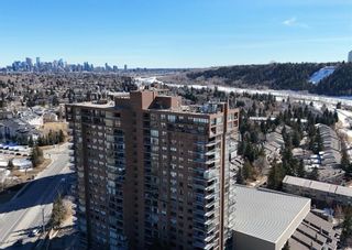 Photo 1: 701 145 Point Drive NW in Calgary: Point McKay Apartment for sale : MLS®# A2114173