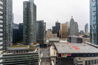 Photo 9: 2403 88 Harbour Street in Toronto: Waterfront Communities C1 Condo for lease (Toronto C01)  : MLS®# C5599802