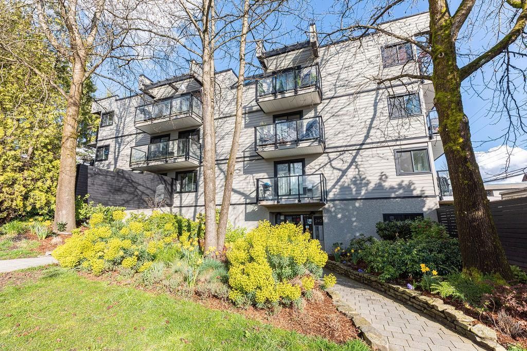 Main Photo: 112 240 MAHON Avenue in North Vancouver: Lower Lonsdale Condo for sale : MLS®# R2693901