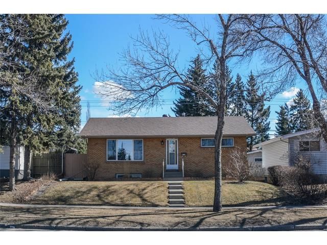 Main Photo: 1032 19 Street NE in Calgary: Mayland Heights House for sale : MLS®# C4107497
