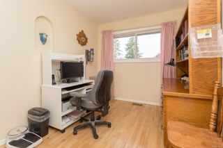Photo 25: 1050 Beverley Pl in Victoria: Vi Rockland House for sale : MLS®# 916898