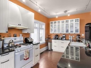 Photo 10: 4447 QUEBEC STREET in Vancouver: Main House for sale (Vancouver East)  : MLS®# R2264988