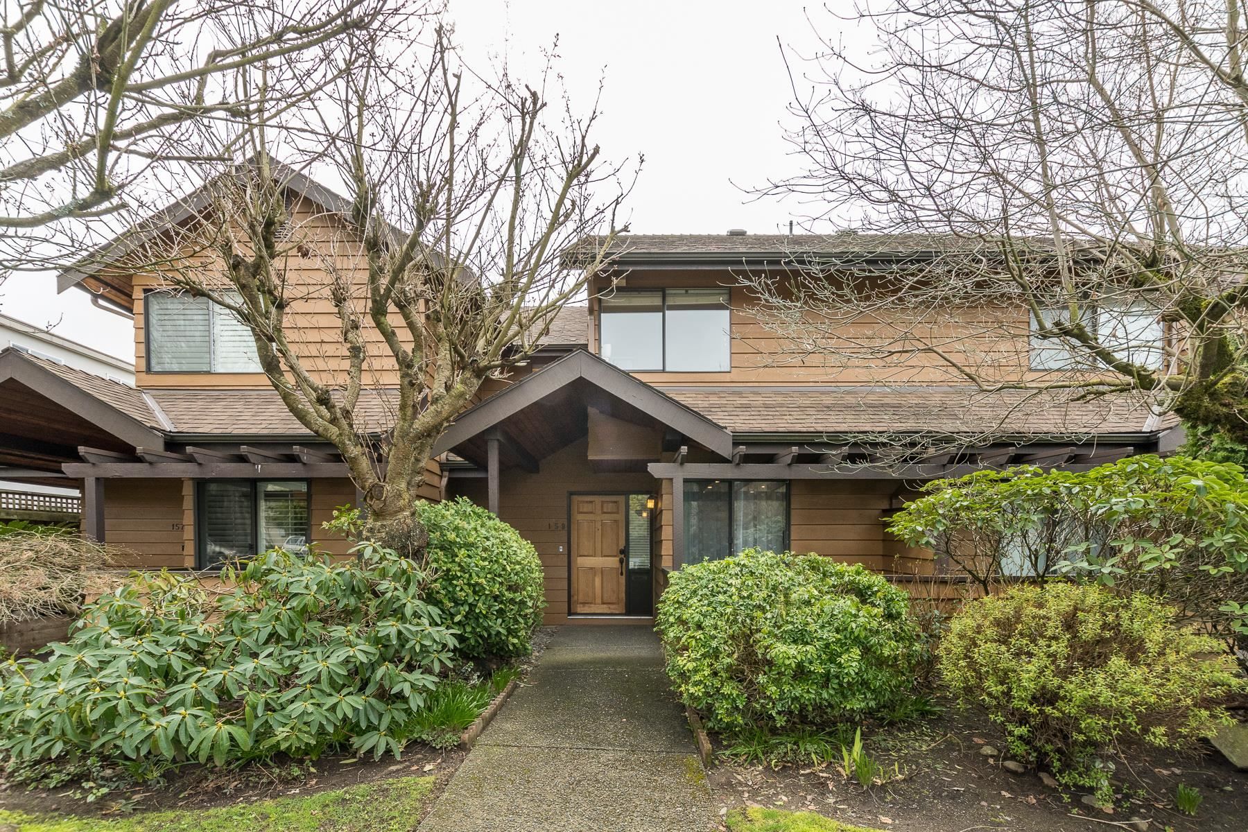 Main Photo: 159 W 19TH Street in North Vancouver: Central Lonsdale Townhouse for sale : MLS®# R2669920