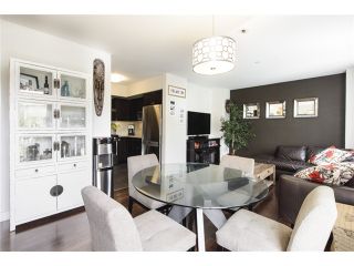 Photo 2: 3160 Prince Edward Street in Vancouver: Mount Pleasant VE Townhouse for sale (Vancouver East)  : MLS®# V1123362