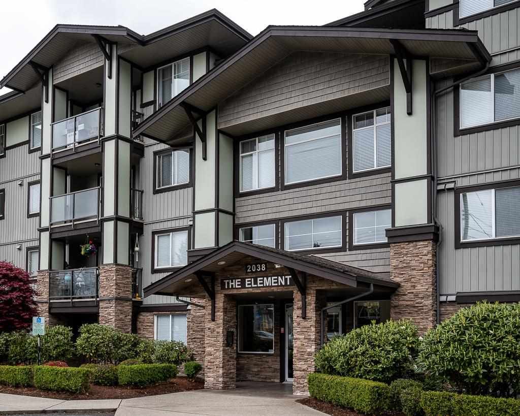 Main Photo: 210 2038 SANDALWOOD CRESCENT in Abbotsford: Central Abbotsford Condo for sale : MLS®# R2573800