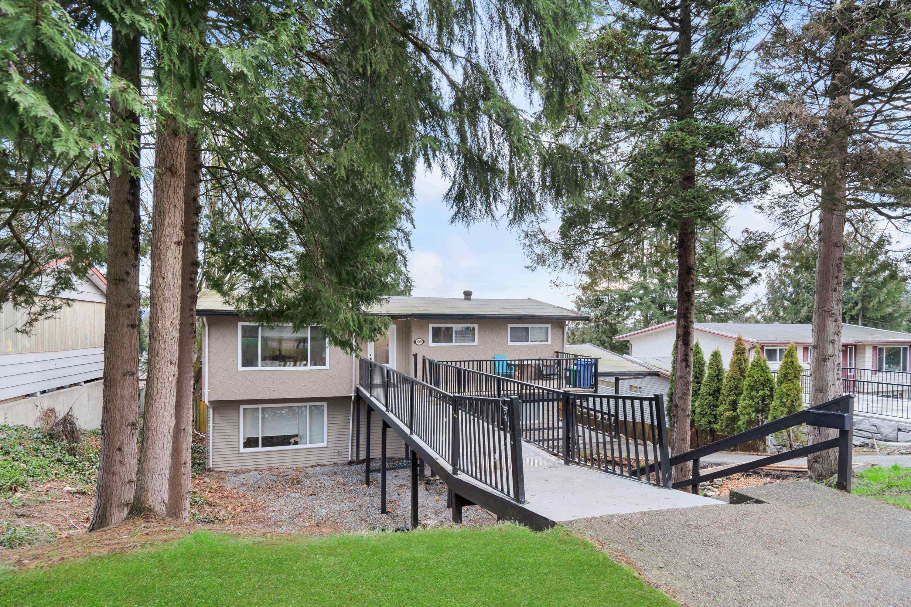 Main Photo: 32456 MCRAE Avenue in Mission: Mission BC House for sale : MLS®# R2752368