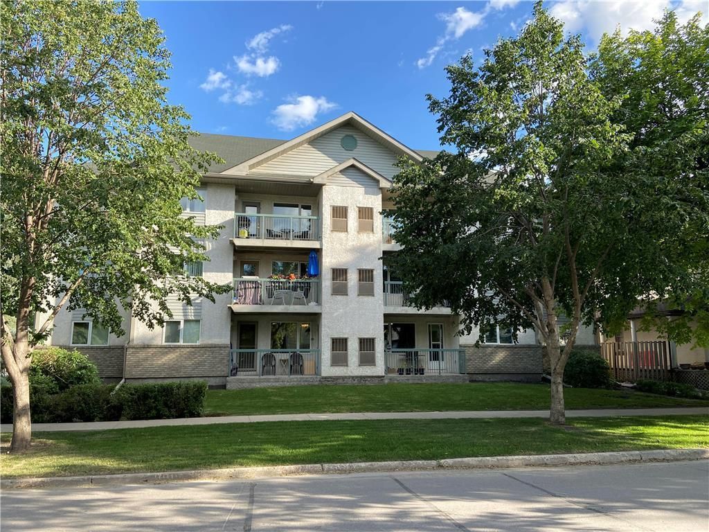 Main Photo: 301 737 St Joseph Street in Winnipeg: St Boniface Condominium for sale (2A)  : MLS®# 202018192