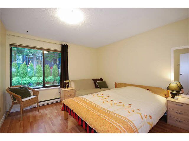 Photo 11: Photos: 2547 BURIAN Drive in Coquitlam: Coquitlam East 1/2 Duplex for sale : MLS®# V1119214
