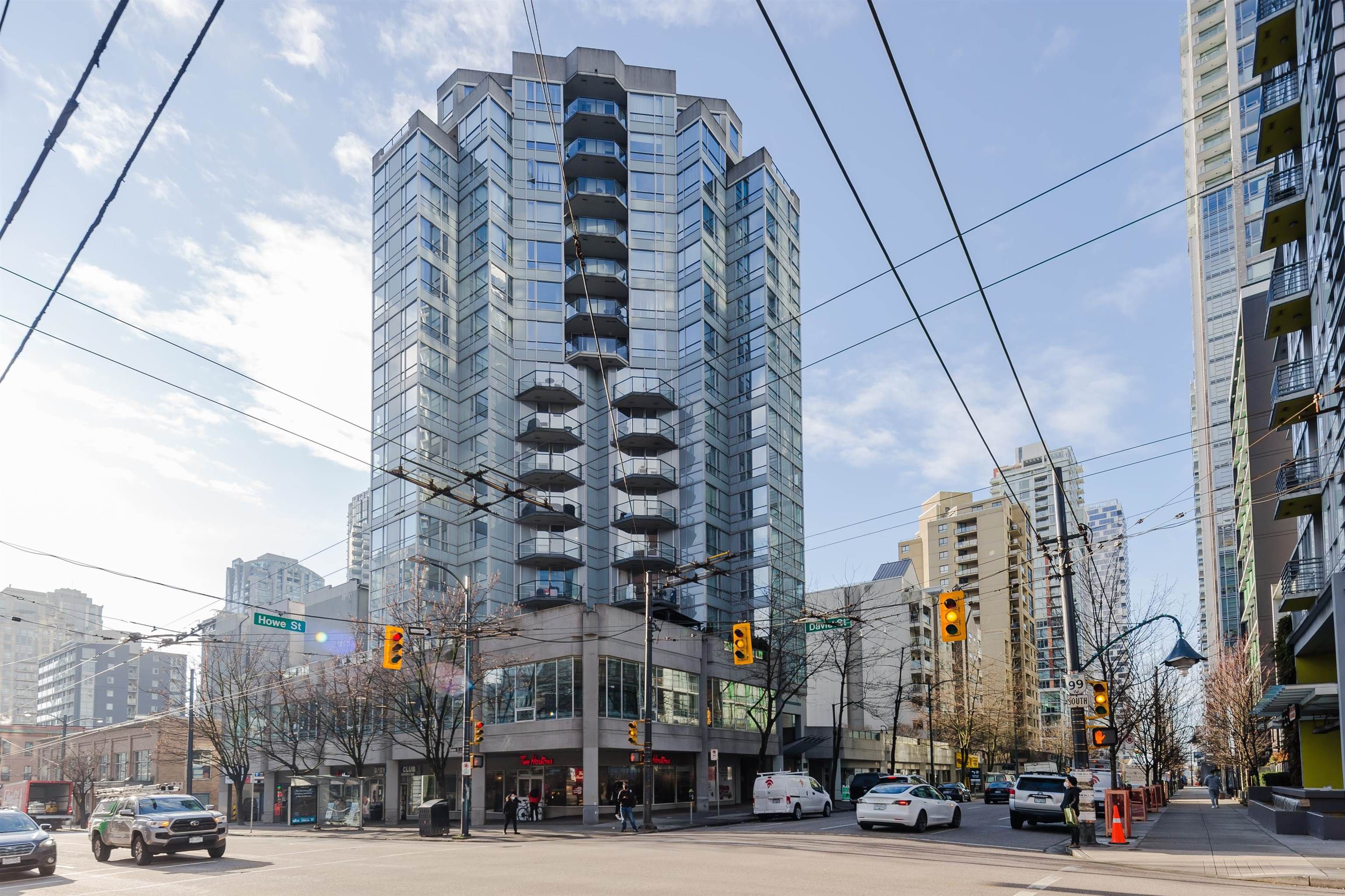 Main Photo: 1204 1212 HOWE Street in Vancouver: Downtown VW Condo for sale in "1212 Howe" (Vancouver West)  : MLS®# R2676620