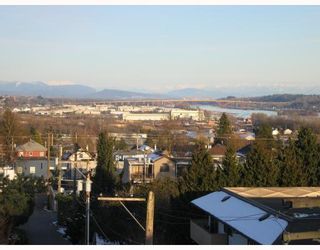 Photo 9: 504 466 E EIGHTH Avenue in New_Westminster: Sapperton Condo for sale in "PARK VILLA" (New Westminster)  : MLS®# V756199