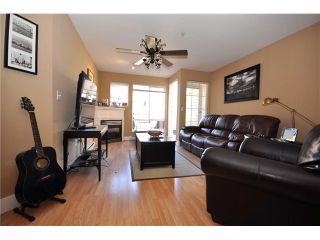Photo 4: 401 1363 56TH Street in Tsawwassen: Cliff Drive Condo for sale in "WINDSOR WOODS" : MLS®# V969283