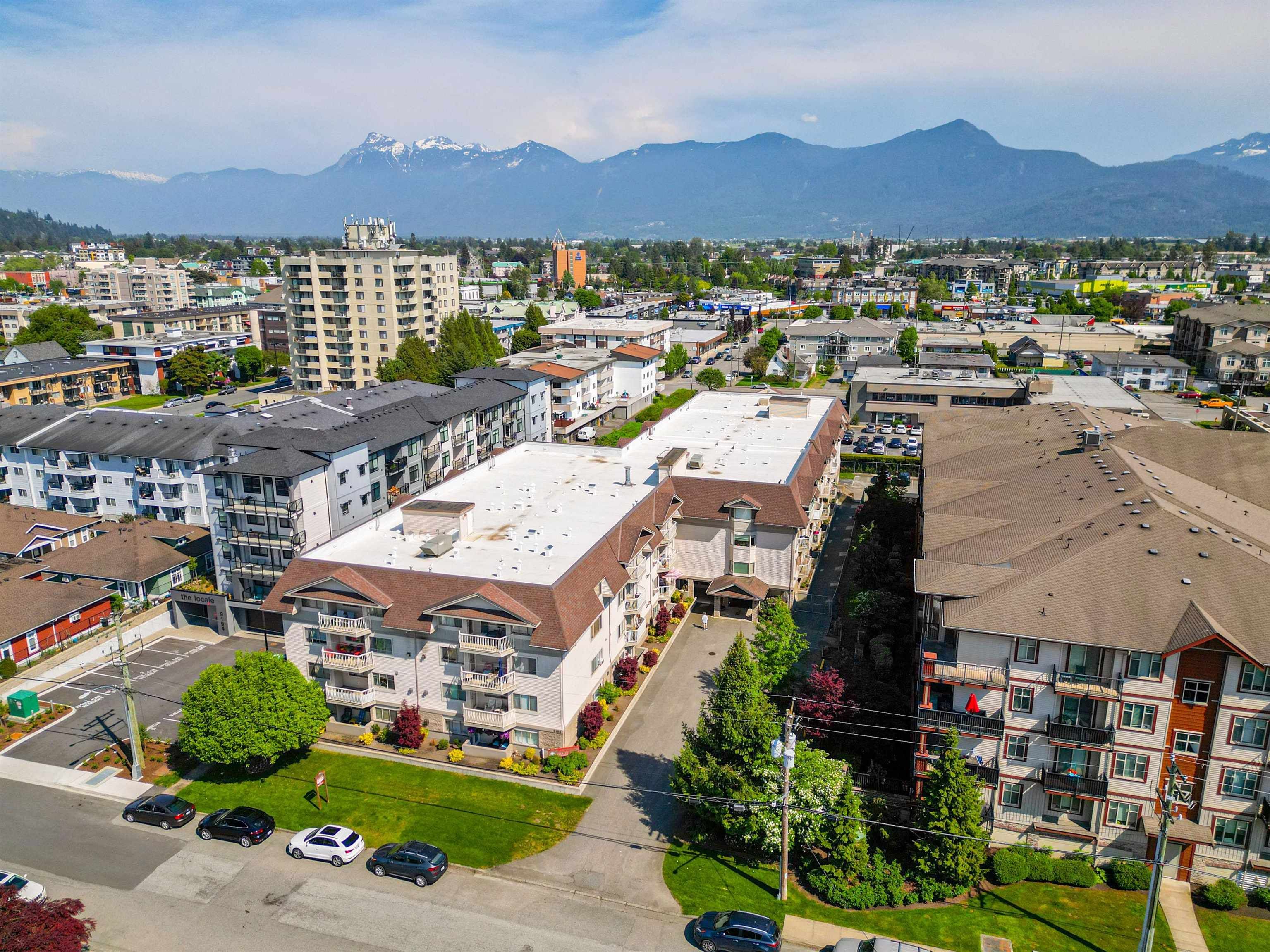 Main Photo: 315 9186 EDWARD Street in Chilliwack: Chilliwack Proper West Condo for sale in "ROSEWOOD GARDENS" : MLS®# R2780063