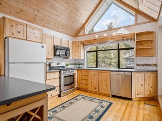 Photo 5: 2246 ASPEN Drive in Whistler: Nordic 1/2 Duplex for sale in "Aspen Ridge" : MLS®# R2859956