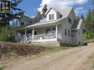 Photo 1: 750 VANDERBURGH ROAD in Williams Lake: House for sale : MLS®# R2777061