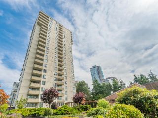 Photo 2: 2104 5645 BARKER Avenue in Burnaby: Central Park BS Condo for sale in "Central Park Place" (Burnaby South)  : MLS®# R2612585