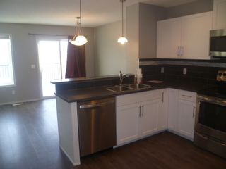 Photo 4: 17013 120 Street in Edmonton: House Duplex for rent
