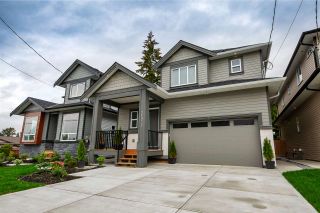 Photo 1: 11938 BLAKELY Road in Pitt Meadows: Central Meadows House for sale : MLS®# R2319493