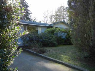 Photo 3: 15496 THRIFT Avenue: White Rock House for sale (South Surrey White Rock)  : MLS®# R2239533