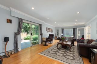Photo 5: 2362 WESTHILL Drive in West Vancouver: Westhill House for sale : MLS®# R2865782