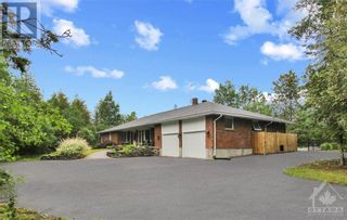 Photo 2: 1208 UPPER DWYER HILL ROAD in Carp: House for sale : MLS®# 1359084