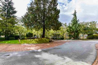 Photo 7: 422 6707 SOUTHPOINT Drive in Burnaby: South Slope Condo for sale in "Mission Woods" (Burnaby South)  : MLS®# R2507800