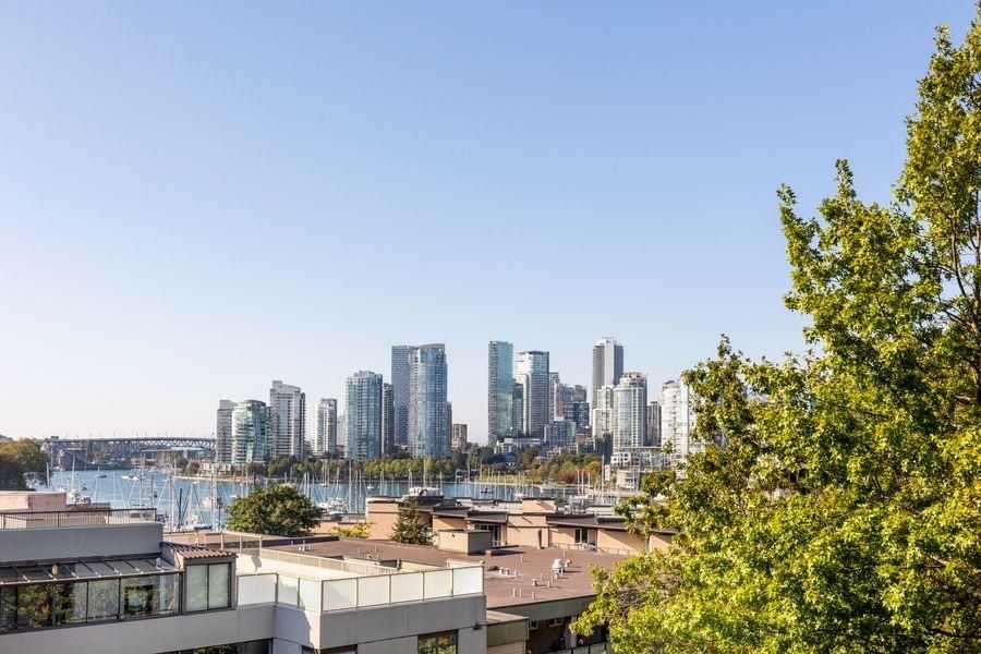 Main Photo: 605 522 MOBERLY Road in Vancouver: False Creek Condo for sale in "DISCOVERY QUAY" (Vancouver West)  : MLS®# R2729036