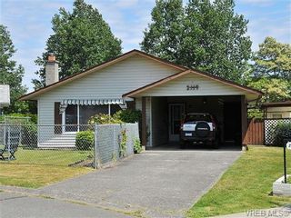 Photo 1: 2119 Redwing Pl in SIDNEY: Si Sidney South-West House for sale (Sidney)  : MLS®# 644053