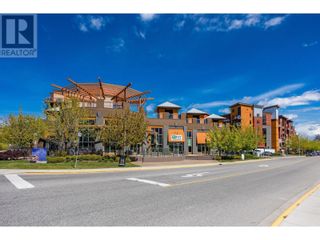 Main Photo: 654 Cook Road Unit# 325 in Kelowna: House for sale : MLS®# 10312971