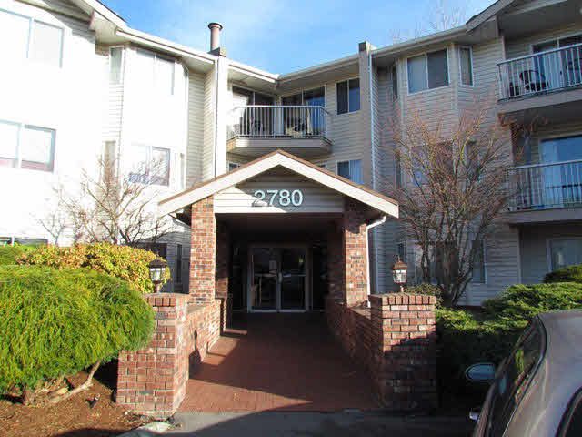 Main Photo: 210 2780 WARE Street in Abbotsford: Central Abbotsford Condo for sale in "Chelsea House" : MLS®# F1429406