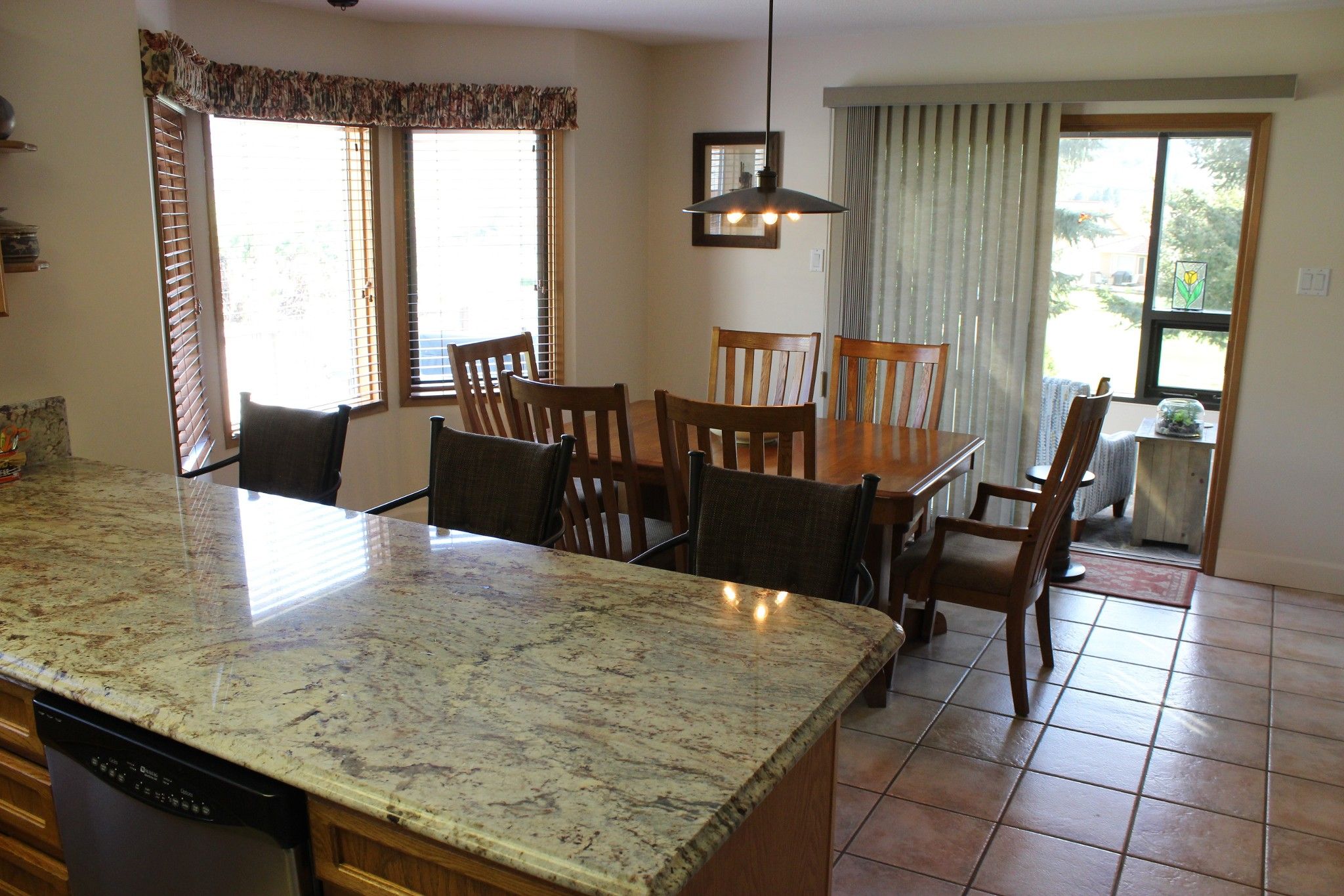 Photo 7: Photos: 3524 Navatanee Drive in Kamloops: South Thompson Valley House for sale : MLS®# 150949