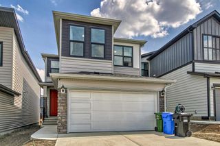 Photo 1: 28 Rowley Terrace NW in Calgary: C-483 Detached for sale : MLS®# A2052771
