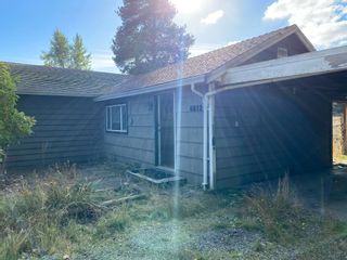 Photo 1: 6612 Bell McKinnon Road in Duncan: House for rent