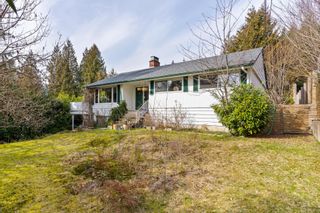 Main Photo: 900 CLEMENTS Avenue in North Vancouver: Canyon Heights NV House for sale : MLS®# R2761443