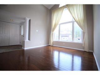 Photo 3: 103 YORKBERRY GATE in : Hunt Club/Western Community Residential for rent : MLS®# 1022033
