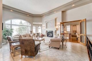 Photo 11: 10 Slopeview Drive SW in Calgary: Springbank Hill Detached for sale : MLS®# A2130653