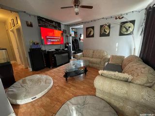 Photo 3: 819 H Avenue North in Saskatoon: Westmount Residential for sale : MLS®# SK966108