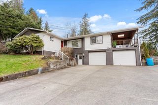 Photo 2: 34164 DOGWOOD Crescent in Abbotsford: Central Abbotsford House for sale : MLS®# R2761845