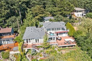 Photo 3: 2769 Tudor Ave in Saanich: SE Ten Mile Point House for sale (Saanich East)  : MLS®# 879861