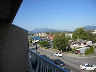 Photo 8: 443 22661 LOUGHEED Highway in Maple Ridge: East Central Condo for sale in "GOLDEN EARS GATE" : MLS®# V1086025