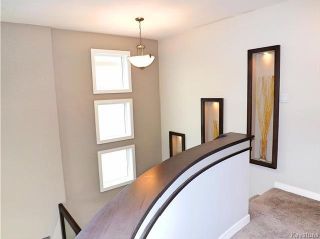Photo 8: 23 Wainwright Crescent in Winnipeg: River Park South Residential for sale (2F)  : MLS®# 1729170