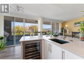 Photo 5: 86 Lakeshore Drive Unit# 203 in Penticton: House for sale : MLS®# 10310759