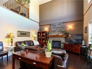 Photo 2: 24677 103B Avenue in Maple Ridge: Albion House for sale in "THORNHILL HEIGHTS" : MLS®# V1027106