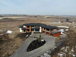 Photo 2: 19 Red Willow Crescent W: Rural Foothills County Detached for sale : MLS®# C4295779