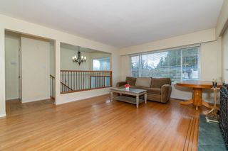 Photo 2: 699 DUVAL Court in Coquitlam: Central Coquitlam House for sale : MLS®# R2878663
